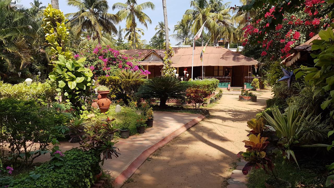 Kerala Bamboo House Hotel Varkala Exterior photo